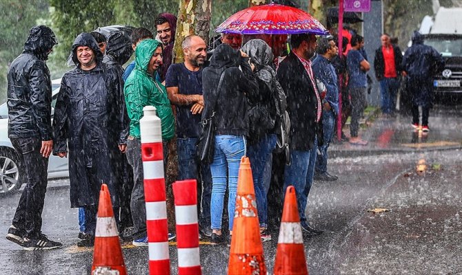 Türkiye yağmura teslim oluyor