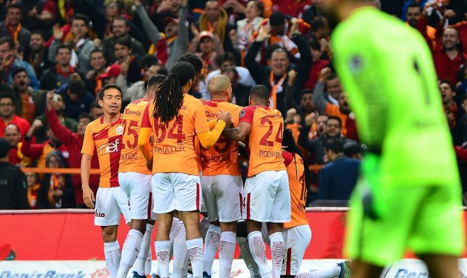 Galatasaray Medipol Başakşehir'i yenmek istiyor