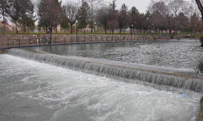 Ceyhan Nehri'nde tekrar su kaynamaya başladı