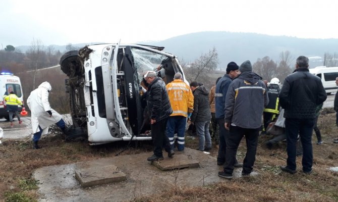 Az kalsın minibüs mezarları oluyordu