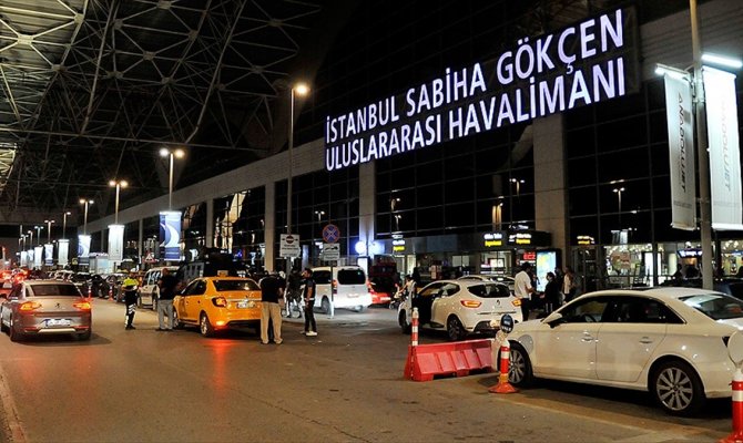 455 bin yolcuya ev sahipliği yaptı