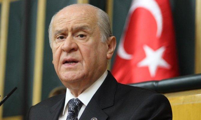 Bahçeli: 'Ezanı ıslıklamak küfrü alkışlamaktır'