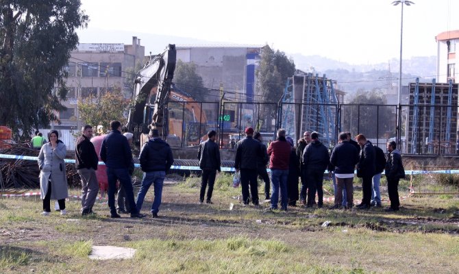 Göçük alanında endişeli bekleyiş sürüyor