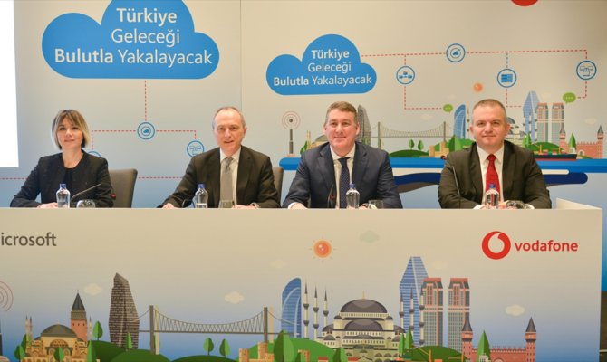 Microsoft ve Vodafone iş birliğinde 'yapay zeka' Türkçe öğrendi