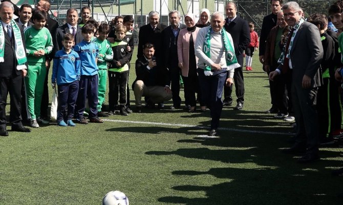 Mahalle maçları geri geliyor