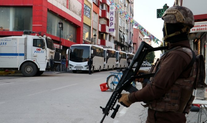 "Paralel mahkeme" kurup PKK’ya para aktarmışlar