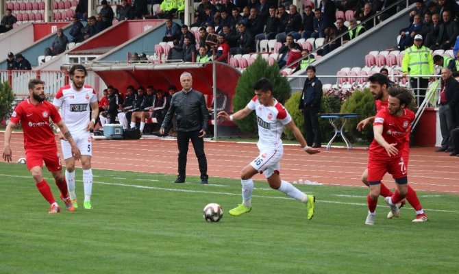 Kahramanmaraşspor Zonguldak Kömürspor'u 3-0 mağlup etti