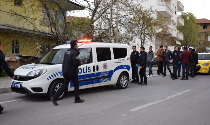 Polislere ateş açılan silahlı kavgada 10 kişi gözaltına alındı