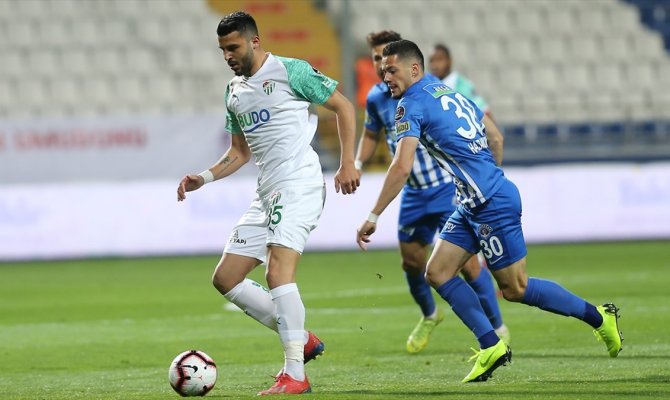 Kasımpaşa ile Bursaspor berabere kaldı