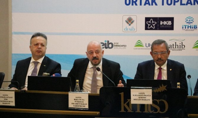 Bakan Yardımcısı Turagay: “Tekstil ve konfeksiyon bizim göz bebeğimiz”