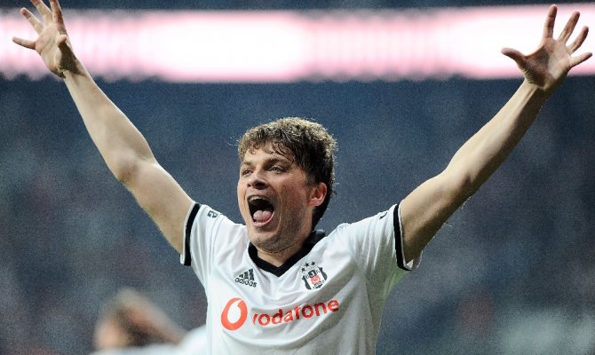 Ljajic’in bonservisini alıyoruz”