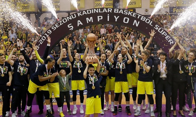 Potada şampiyon Fenerbahçe