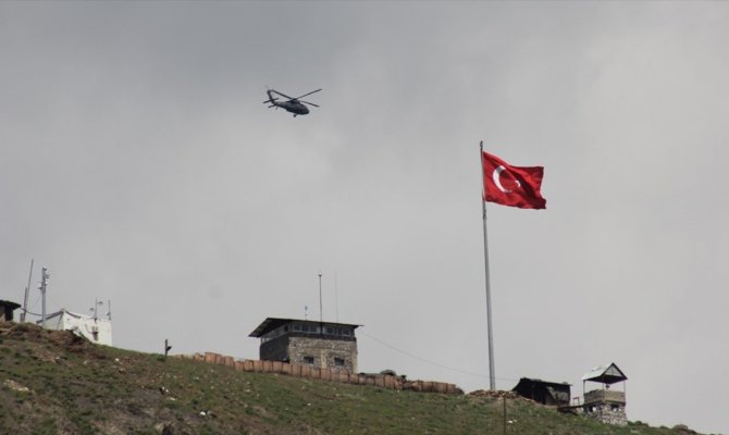 Hakkari Çukurca'da 2 asker şehit oldu