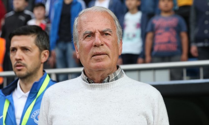 Mustafa Denizli İran'ın Traktör Sazi takımıyla anlaştı