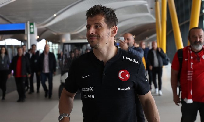 Emre Belözoğlu Fenerbahçe'ye dönüş yolunda