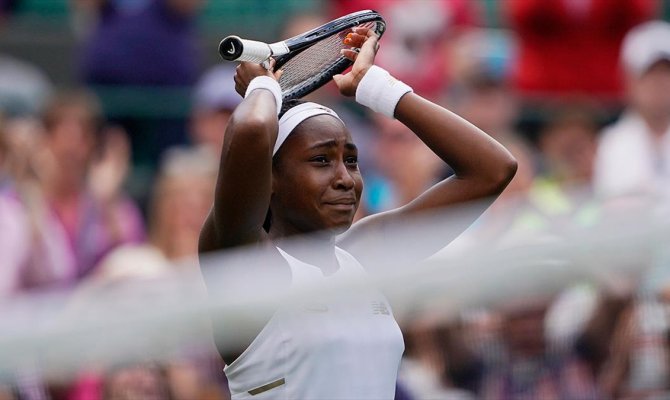 15 yaşında Wimbledon'da Venus Williams'ı eledi