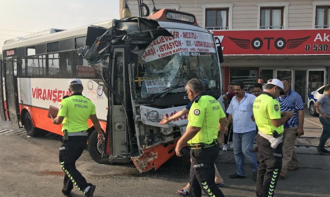 Otobüs otobüse çarptı: 12 yaralı