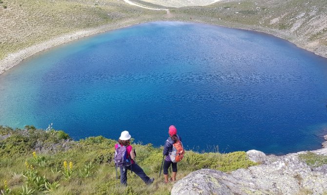 Uludağ’ın göl ve şelaleleri hayran bırakıyor