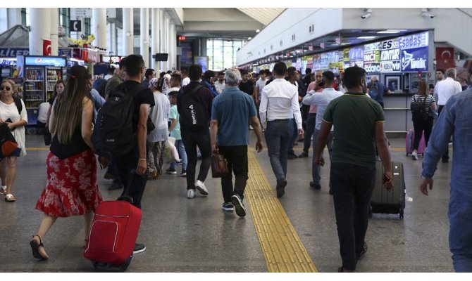 Türkiye bayramda 'yollara düştü'