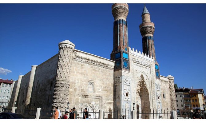 Tarihi 'mavi medrese' müzeye dönüştürülecek