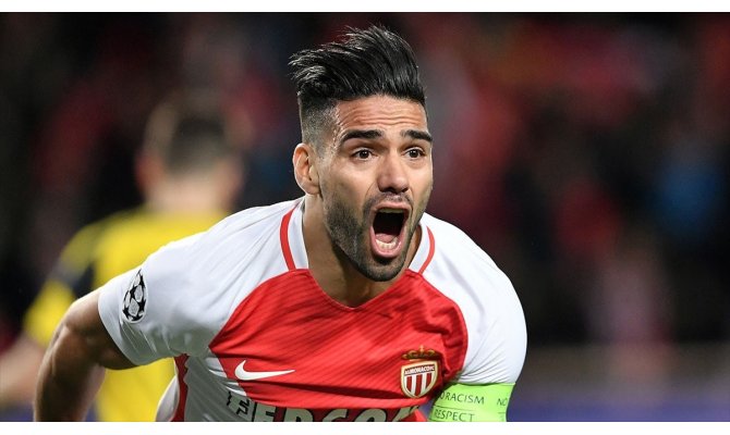 Falcao İstanbul'a geliyor