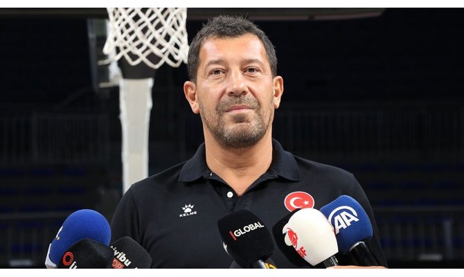 A Milli Basketbol Takımı Başantrenörü Sarıca: ABD'den çekinmiyoruz