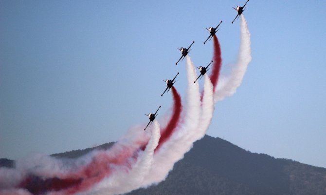 Türk Yıldızları ve Solo Türk nefes kesti