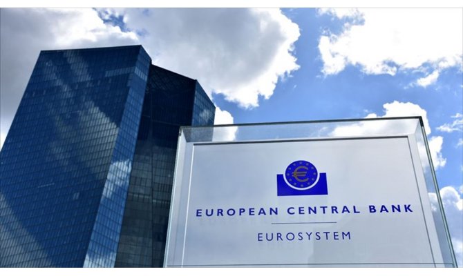 ECB varlık alım programına başladı, faizleri düşürdü