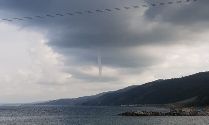 Sinop’ta çıkan hortum korkuttu