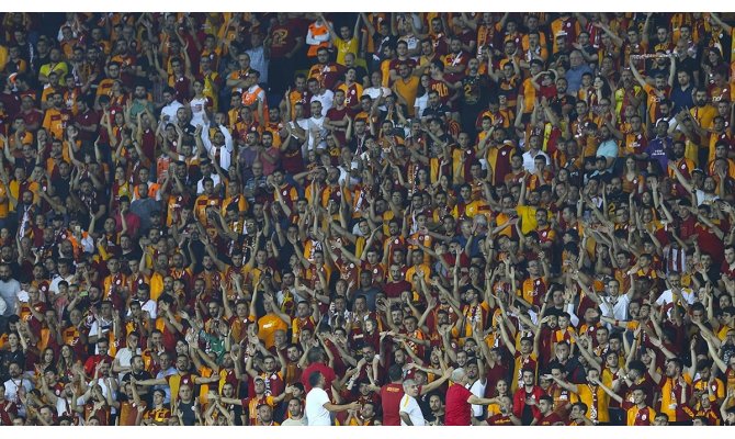 Galatasaray Passolig'de 1 milyon taraftara yaklaştı