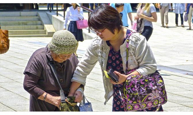 Japonya'da 100 yaş üstü nüfus 71 bini aştı