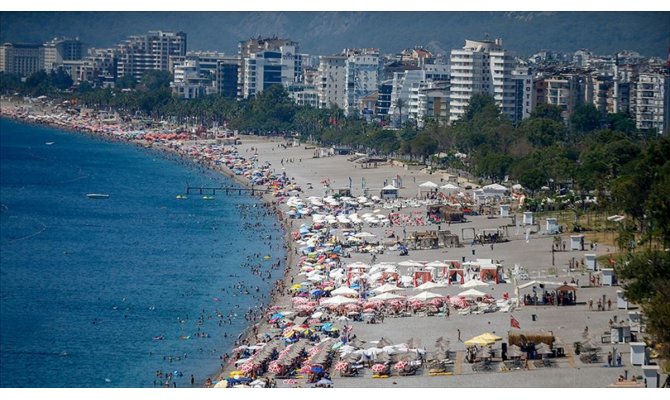 '1,5 milyon Ukraynalı turistten 700 bini Antalya'yı tercih ediyor'