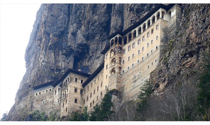 Trabzon'un turizm merkezlerine ziyaretçi akını