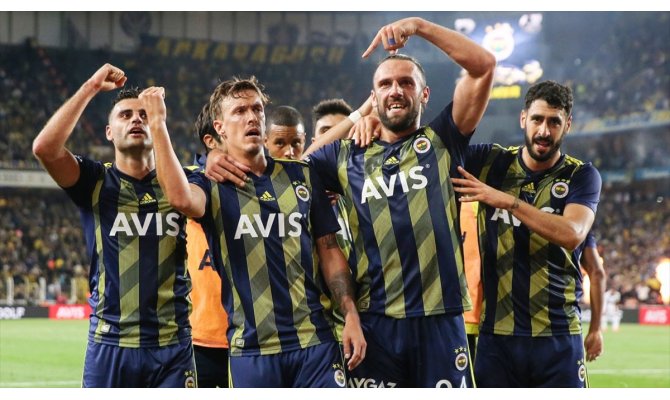 Fenerbahçe sahasında galip