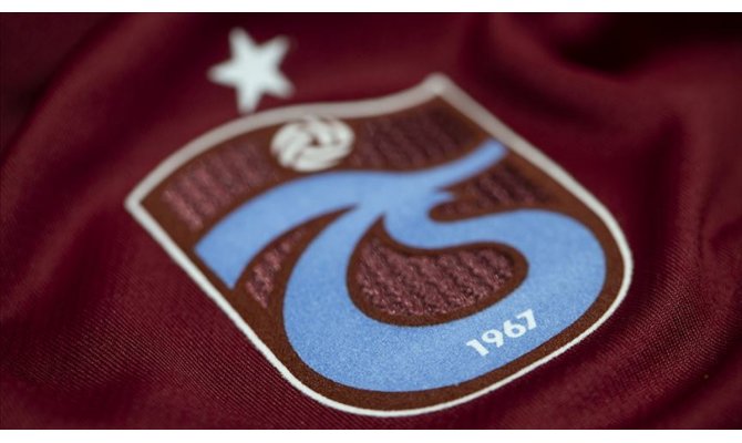 Trabzonspor, üç genç oyuncusuyla sözleşme yeniledi