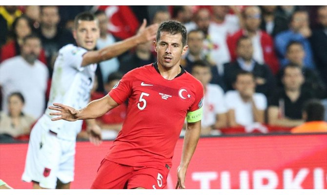 A Milli Futbol Takımı'nda Emre Belözoğlu şoku