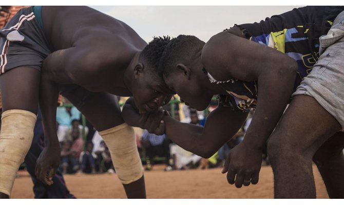 Sudan kültürünün kadim geleneği: Nuba güreşleri