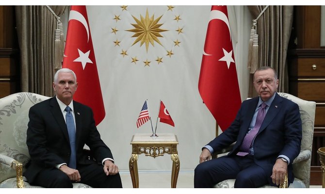 Cumhurbaşkanı Erdoğan ABD Başkan Yardımcısı Pence'i kabul etti