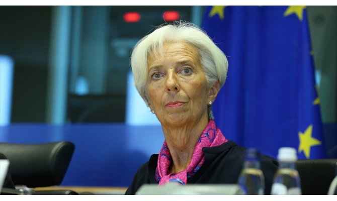 Lagarde, ECB Başkanı olarak atandı