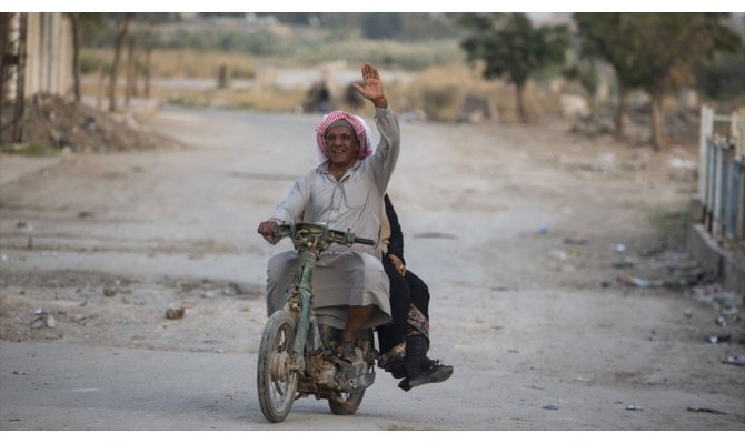 Tel Abyad ve Resulayn'da hayat normale dönüyor