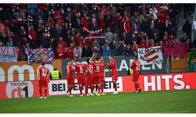 Bayern Münih, Augsburg deplasmanından 1 puanla döndü