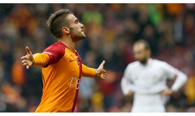 Galatasaray Yunus Akgün ile sözleşmeyi uzattı