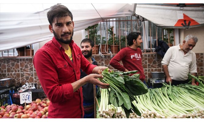 Ispanak zehirlenme vakaları üzerine zararına bile satılmıyor