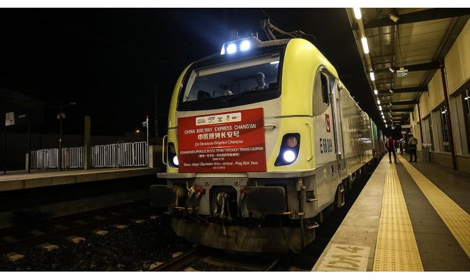 Marmaray'dan tarihi geçiş