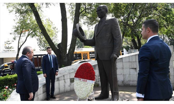 TBMM Başkanı Şentop Meksiko'daki Atatürk Anıtı'nı ziyaret etti