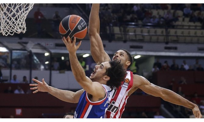 Anadolu Efes rahat kazandı