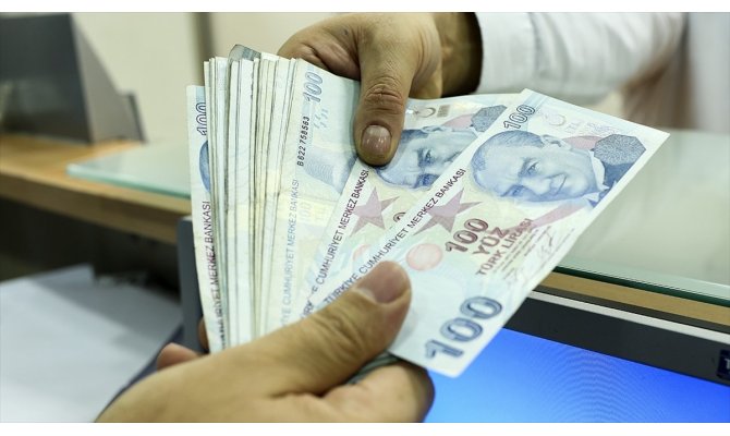 Belgeli 3 bin 700 çocuk bakıcısına 1300 lira destek