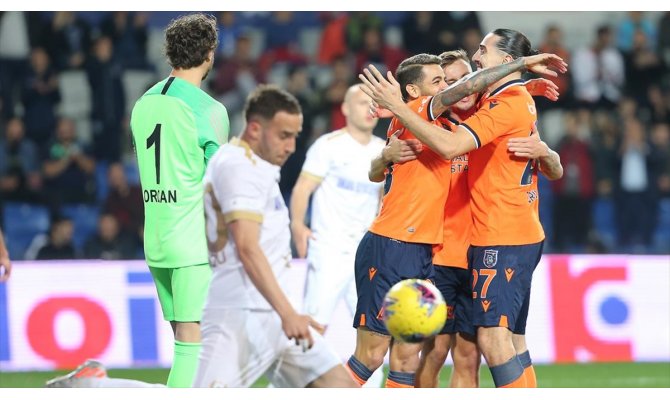 Medipol Başakşehir evinde galip