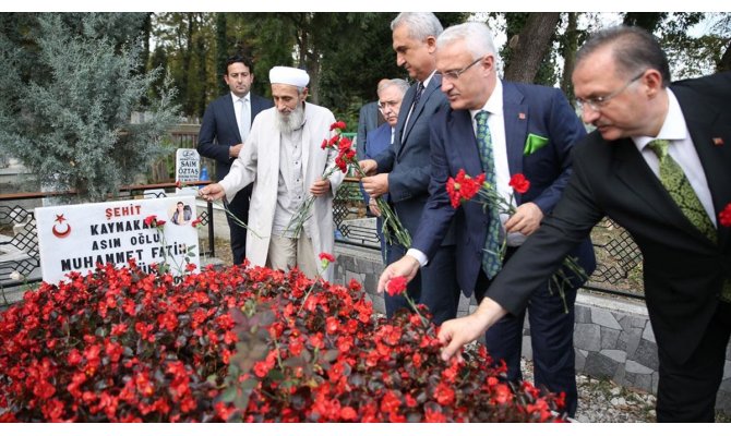 Şehit Kaymakam Safitürk mezarı başında anıldı