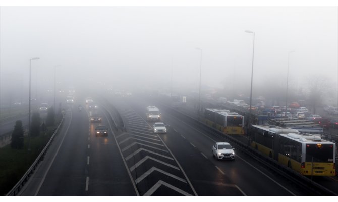 İstanbul'da yoğun sis etkili oluyor